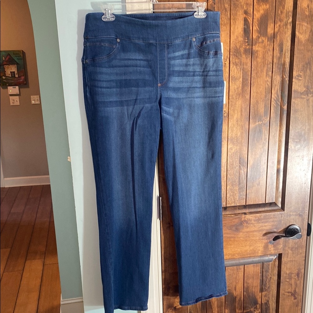 Chico's Perfect Stretch Bootcut Pull On Jeans. Size 14 So comfy. Great Shape.